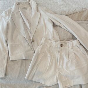 BE COOL Cream Linen Blend Cropped Blazer and High-Waist Shorts Set